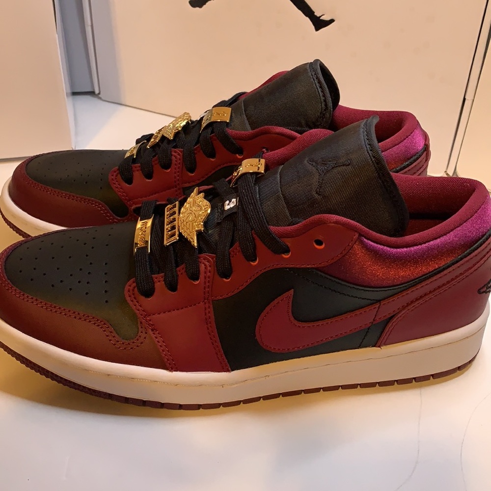*SOLD* Air Jordan 1 Low Special Edition - Picture 3 of 14